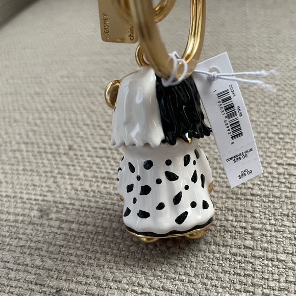 Disney X Coach Cruella Bear Bag Charm new - Picture 11 of 14